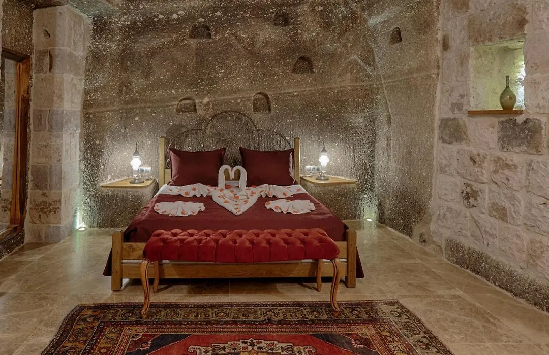 Hera Cave Suites-1