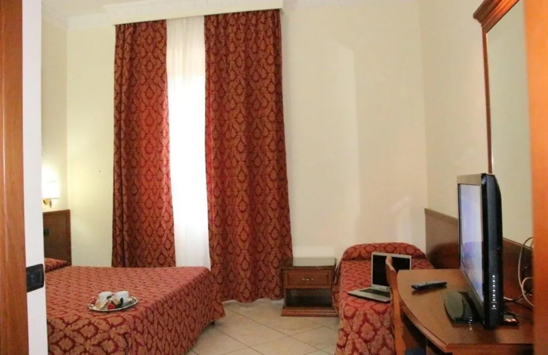 Hotel Mirage-1