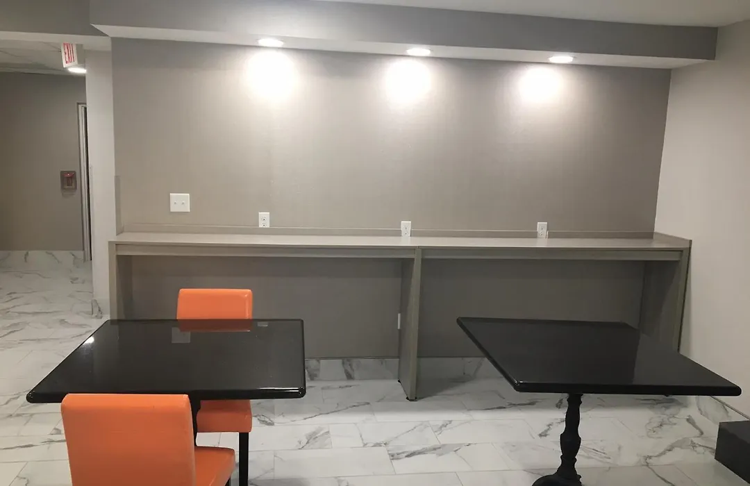 Microtel Inn By Wyndham Charlotte Airport-1