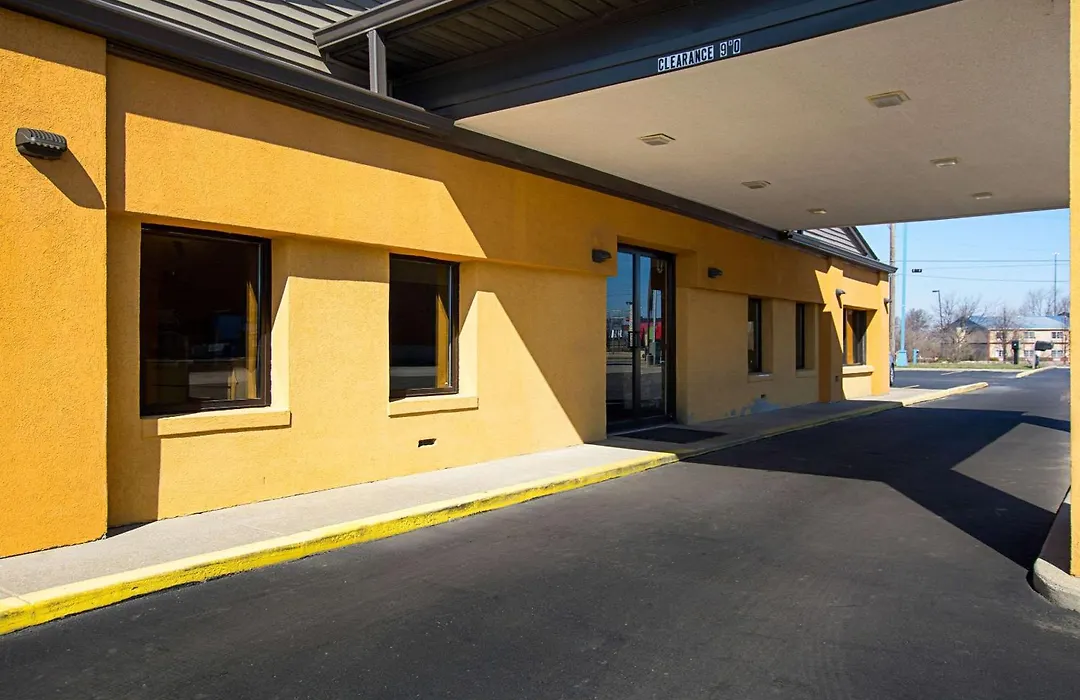 Quality Inn & Suites Greensburg I-74-1
