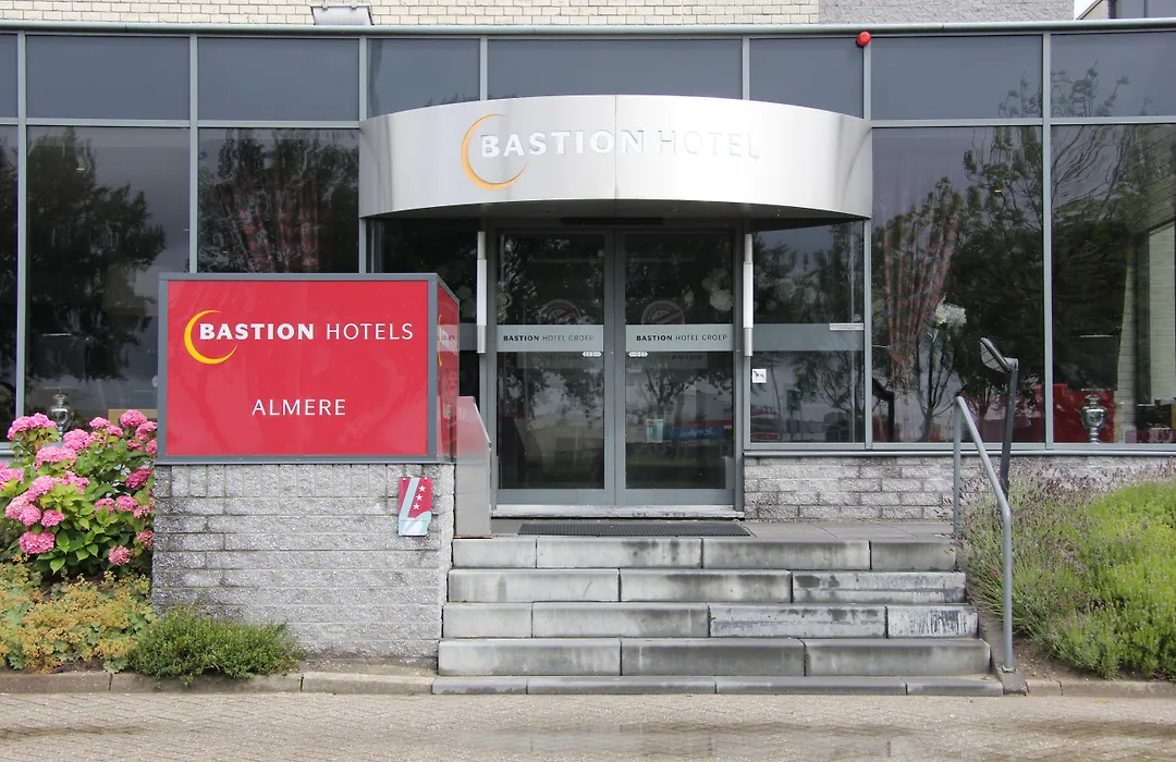 Bastion Hotel Almere-1