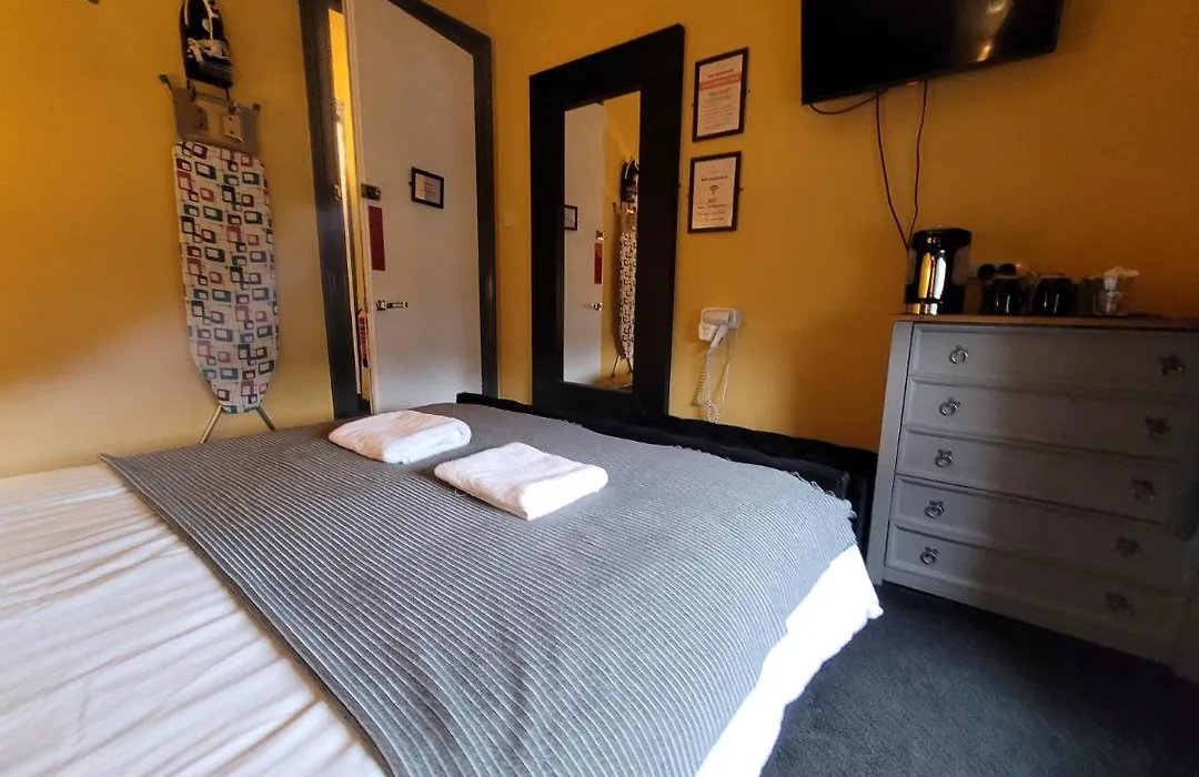 Stay - Gilmore Guesthouse-1