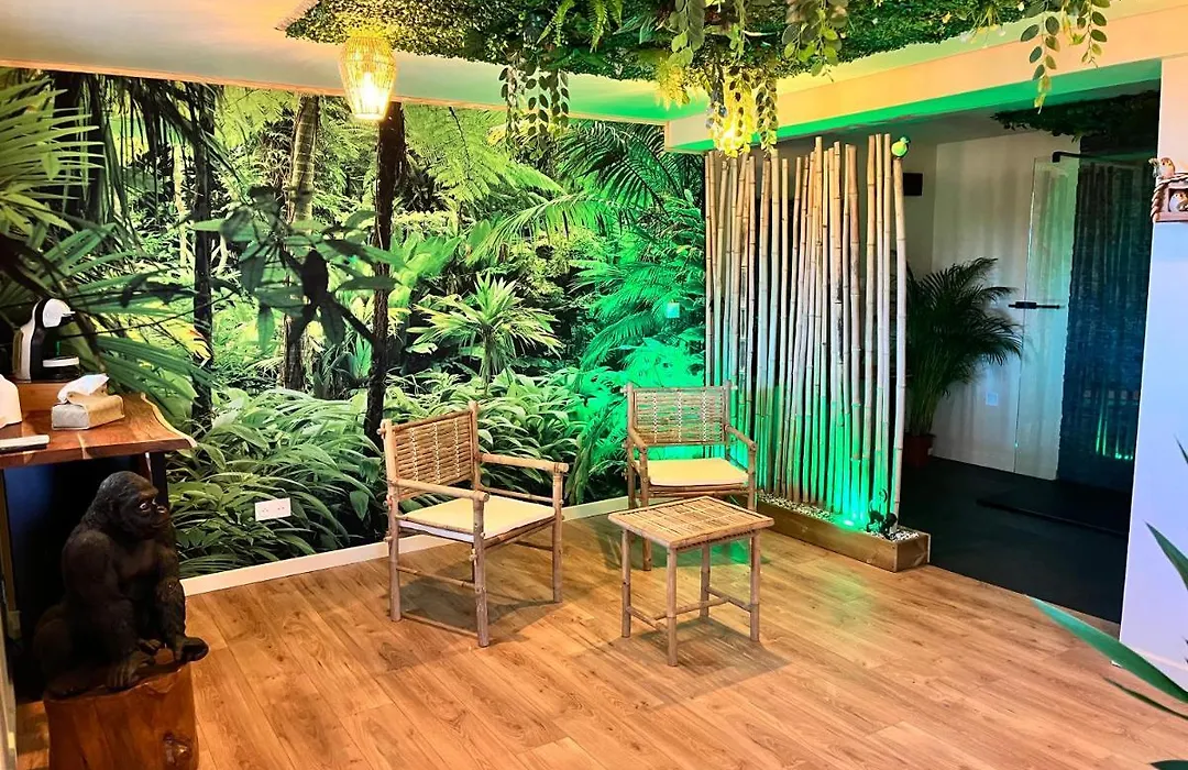 Le Maquis Rooms-1