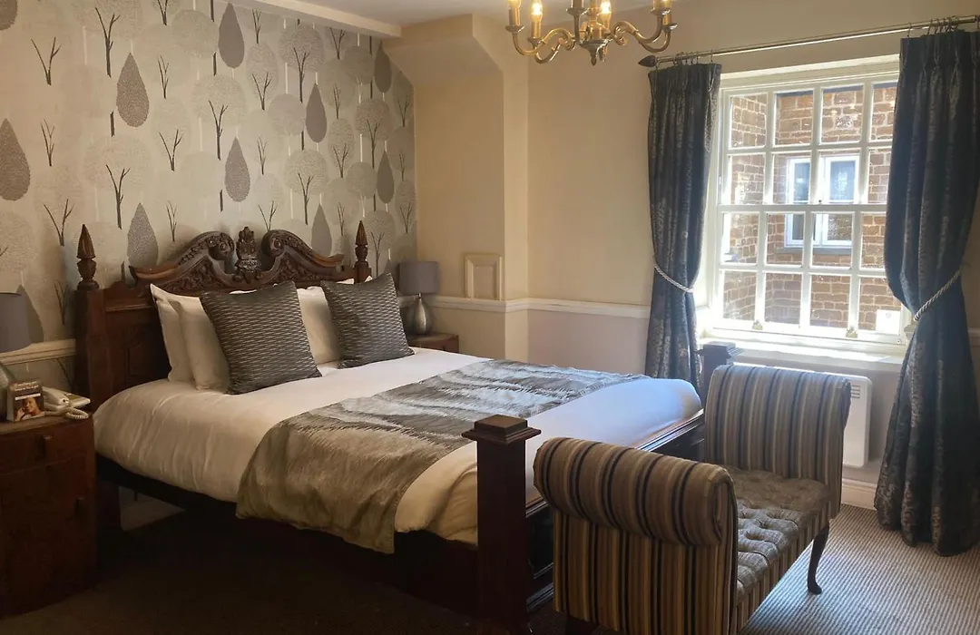 Saracens Head Hotel By Greene King Inns-1
