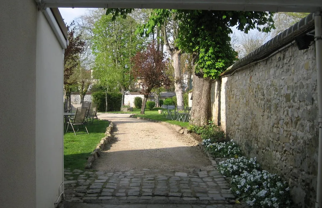 The Originals Boutique, Hotel Victoria, Fontainebleau-1