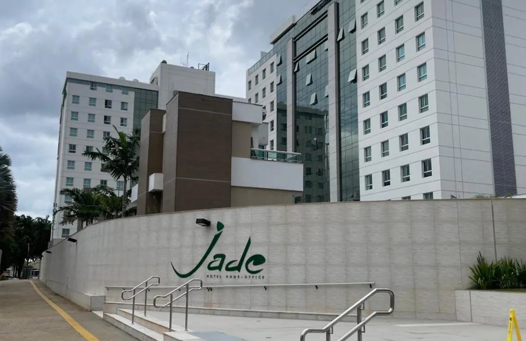 Condomínio Jade Bangalo 06-1