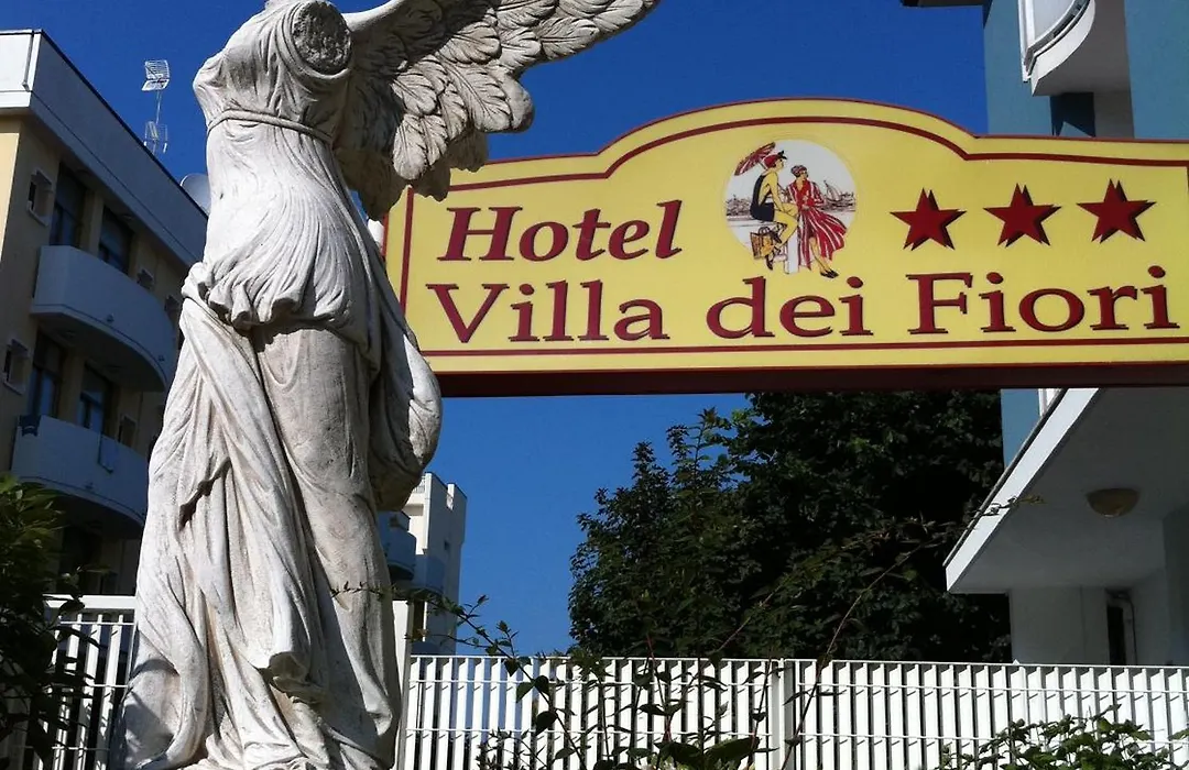 Hotel Villa dei Fiori - sul mare con piscina-1