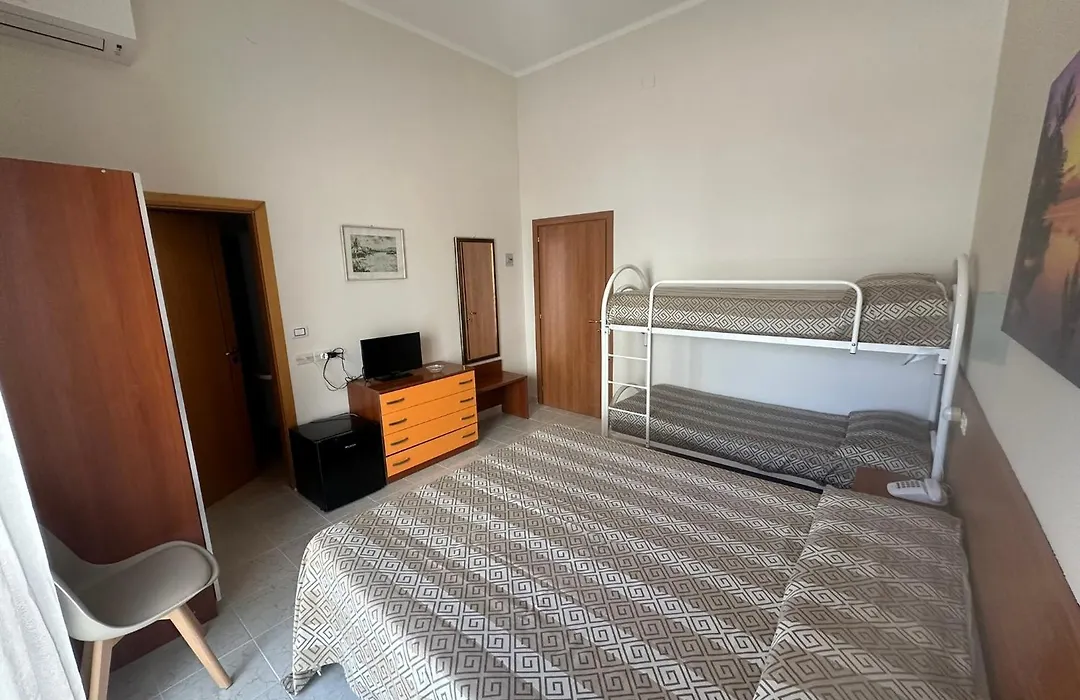 Hotel Germania-1