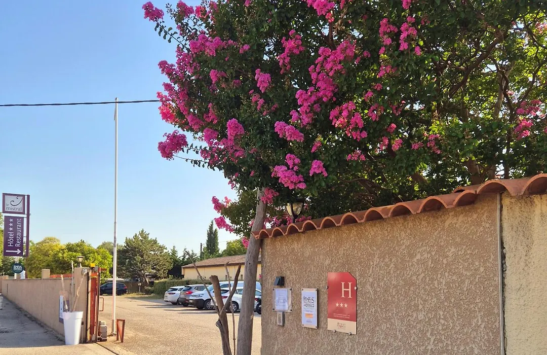 Logis Le Mistral - Montélimar Sud-1