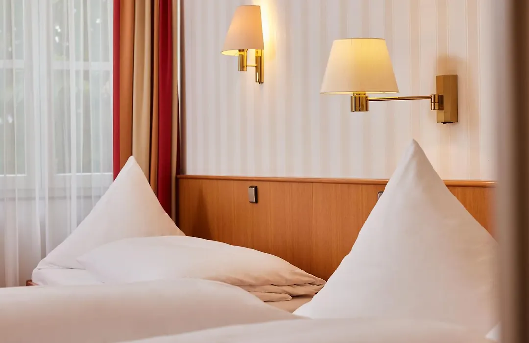 Hotel Zum Schiff-1
