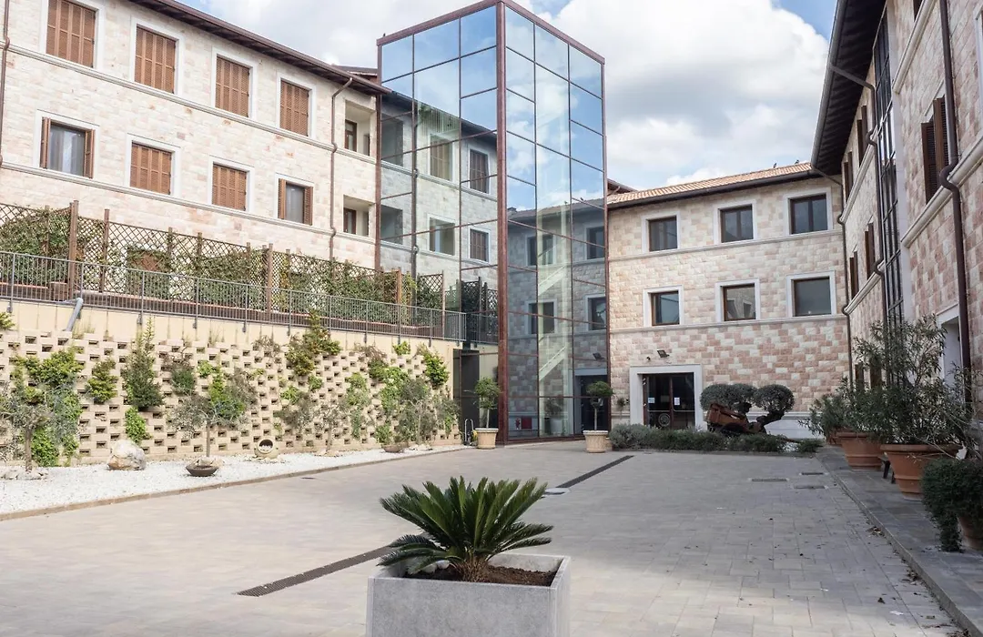 Domus Laetitiae Assisi-1