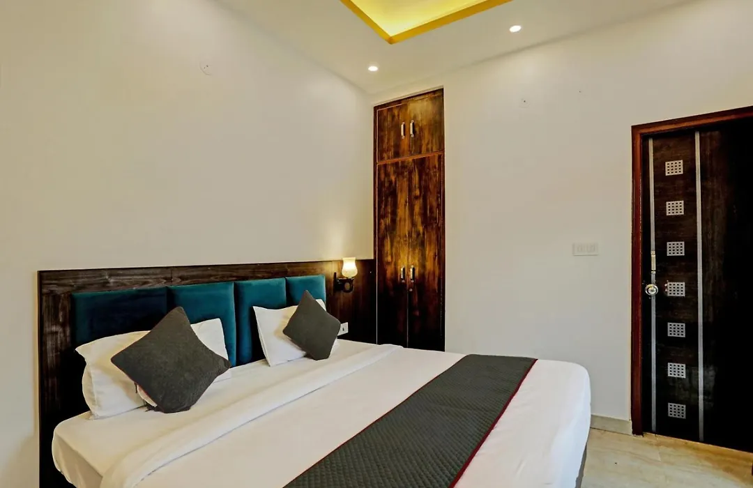 Hotel Golden Prime King-1