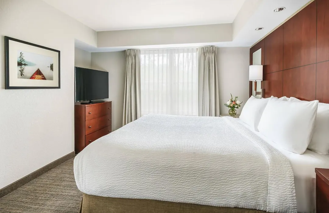 Residence Inn Burlington Colchester-1