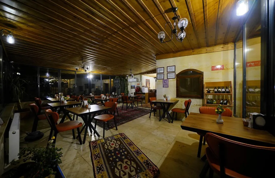 Balloon Cave Hotel-1