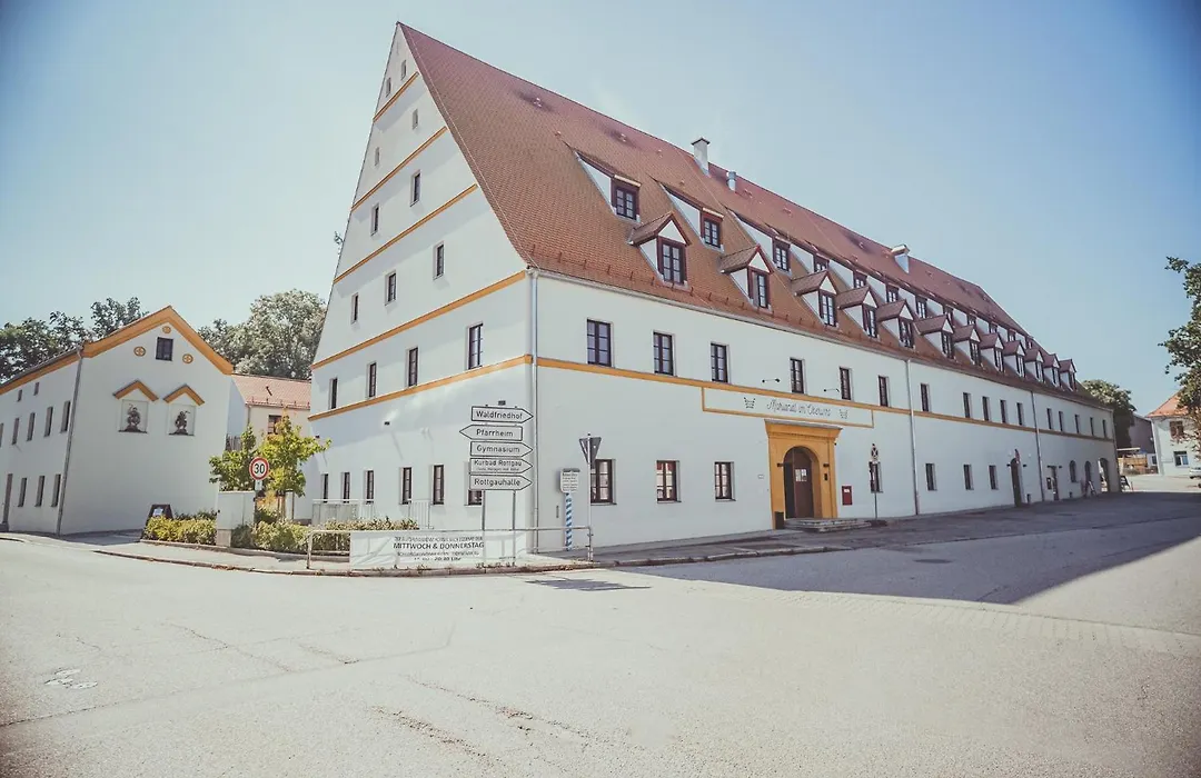 Mariandl im Oberwirt-1