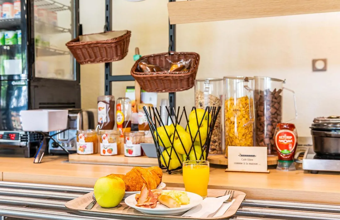 B&B Hotel Chambery La Cassine-1