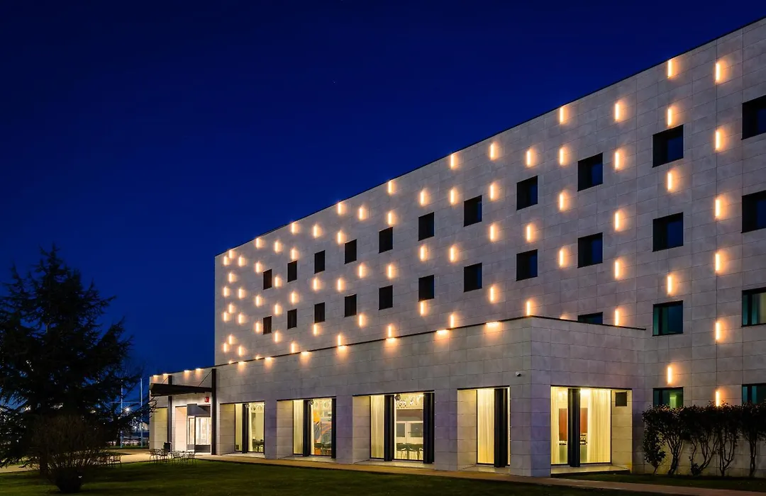 Hotel Puerta Santander-1