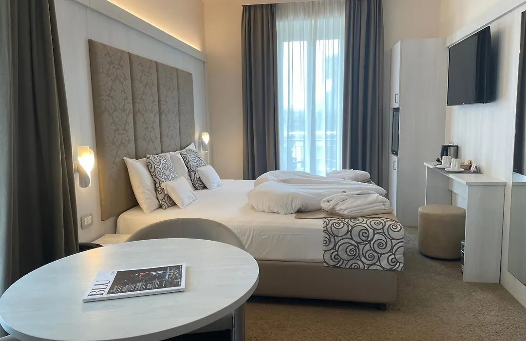 Villa Nicolli Romantic Spa Resort - Adults Only-1
