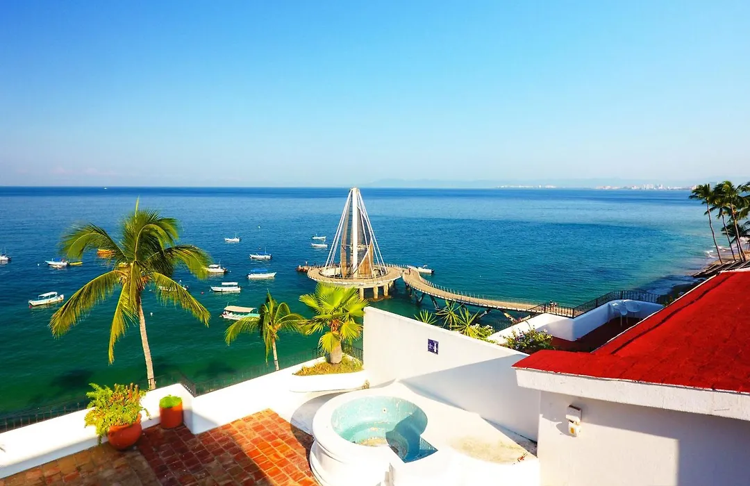 Emperador Vallarta Beachfront Hotel&Suites-1