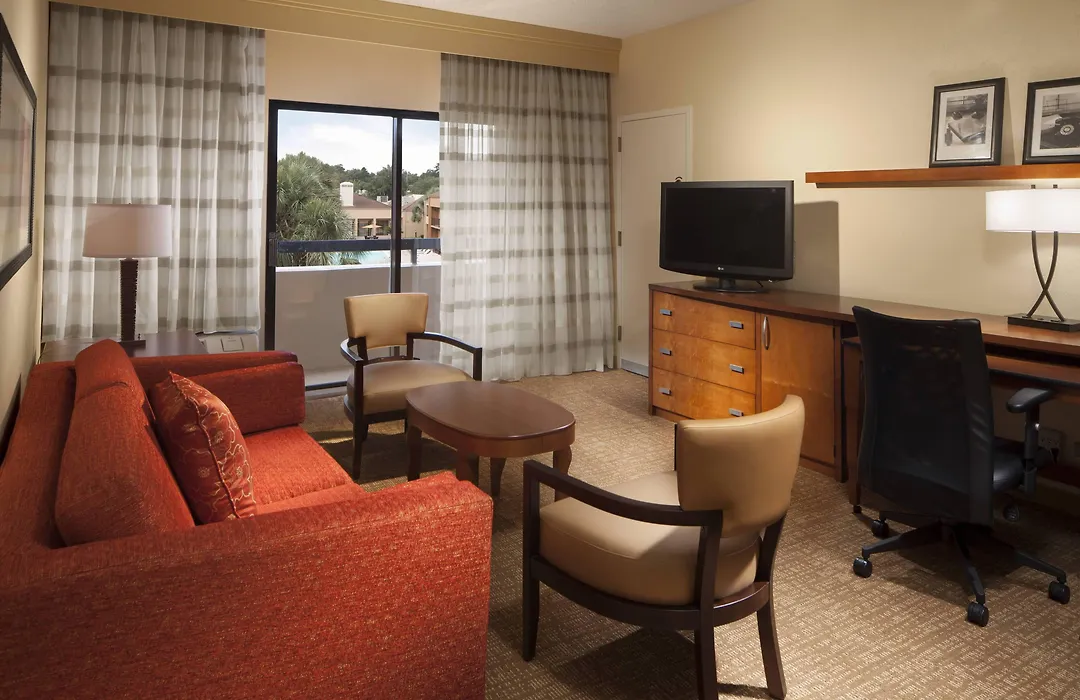 Courtyard By Marriott Tallahassee Downtown/Capital-1
