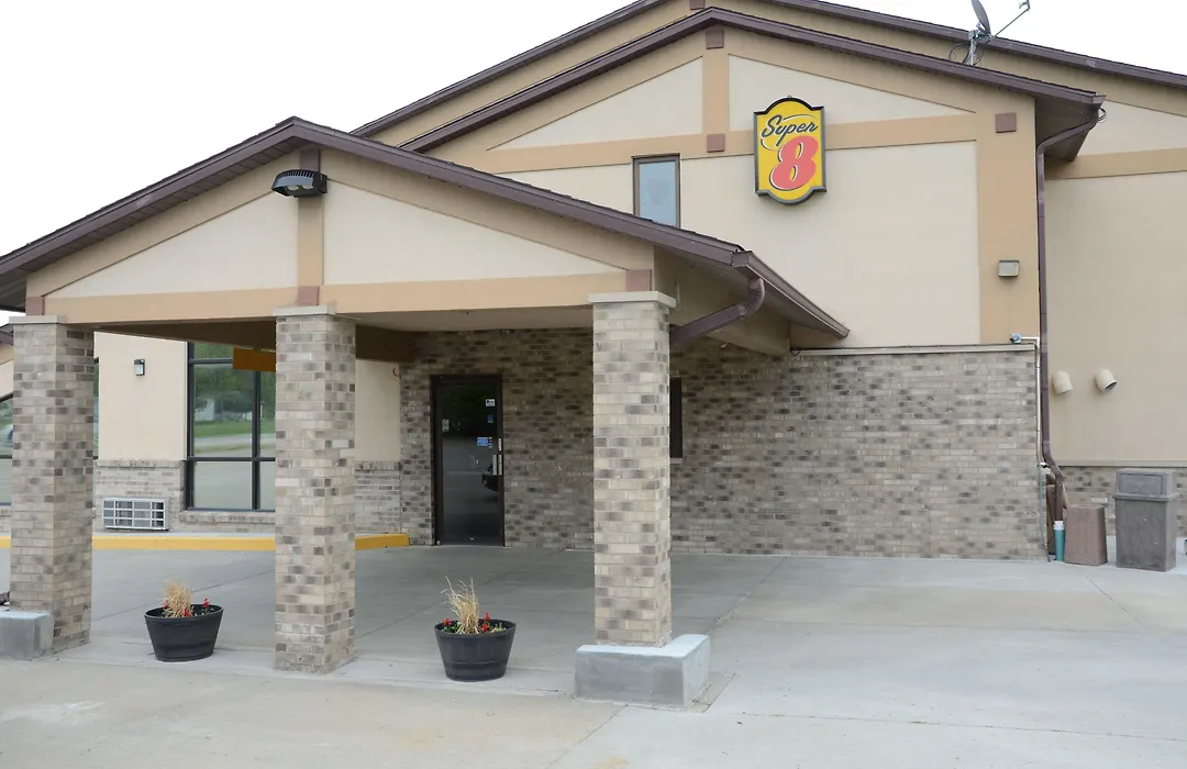 Super 8 By Wyndham Centerville-1