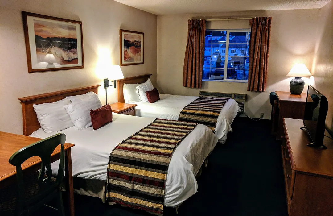 3 Peaks Lodge-1