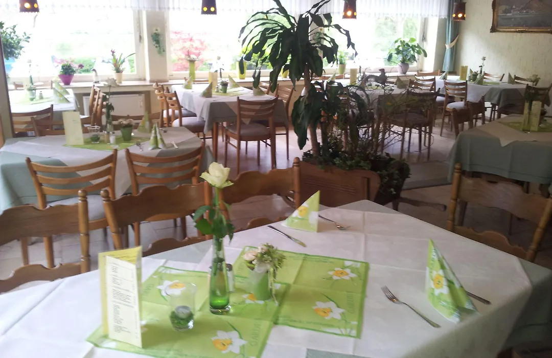 Hotel zur Winzergenossenschaft-1