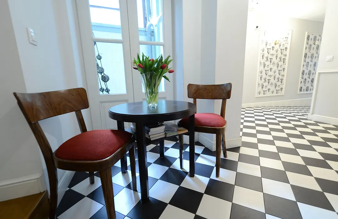 Crystal Suites Chez Helena-1
