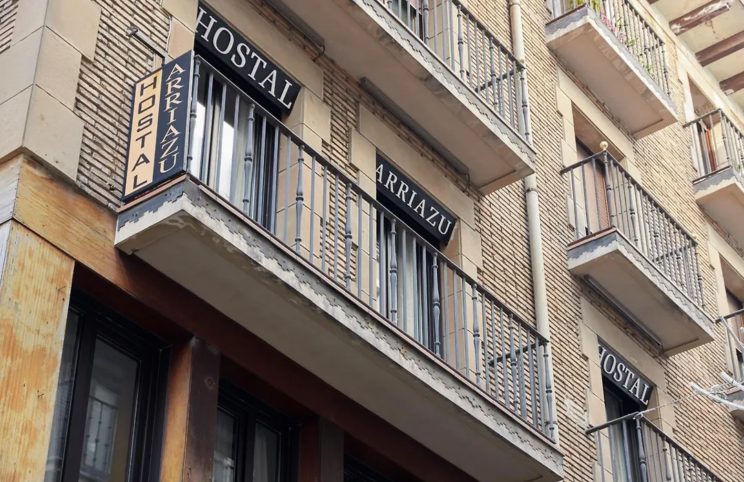 Hostal Arriazu-1