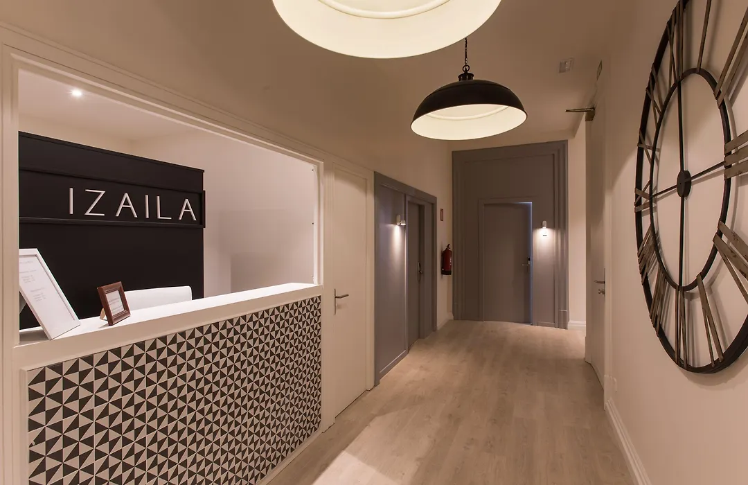 Izaila Plaza Catalunya-1