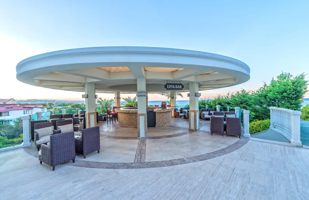 Royal Atlantis Spa & Resort-1