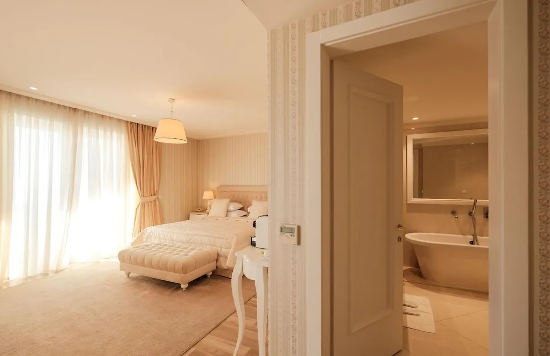 Palace Hotel & Spa-1