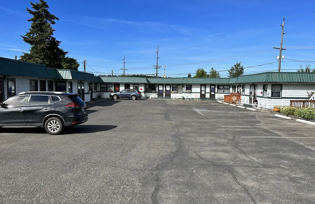 Great House Motel-1