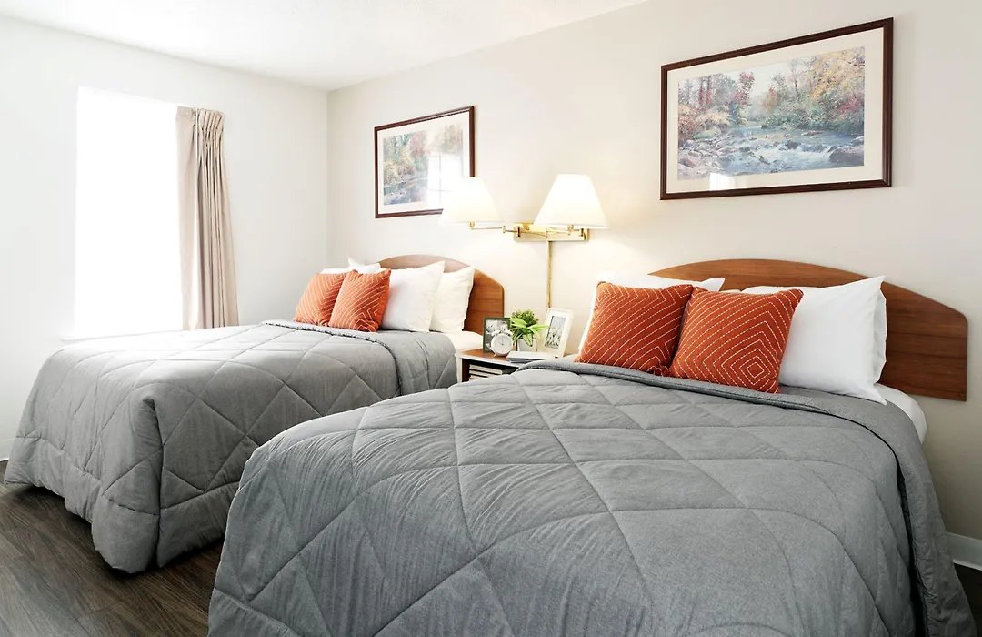 Intown Suites Extended Stay Albuquerque Nm-1