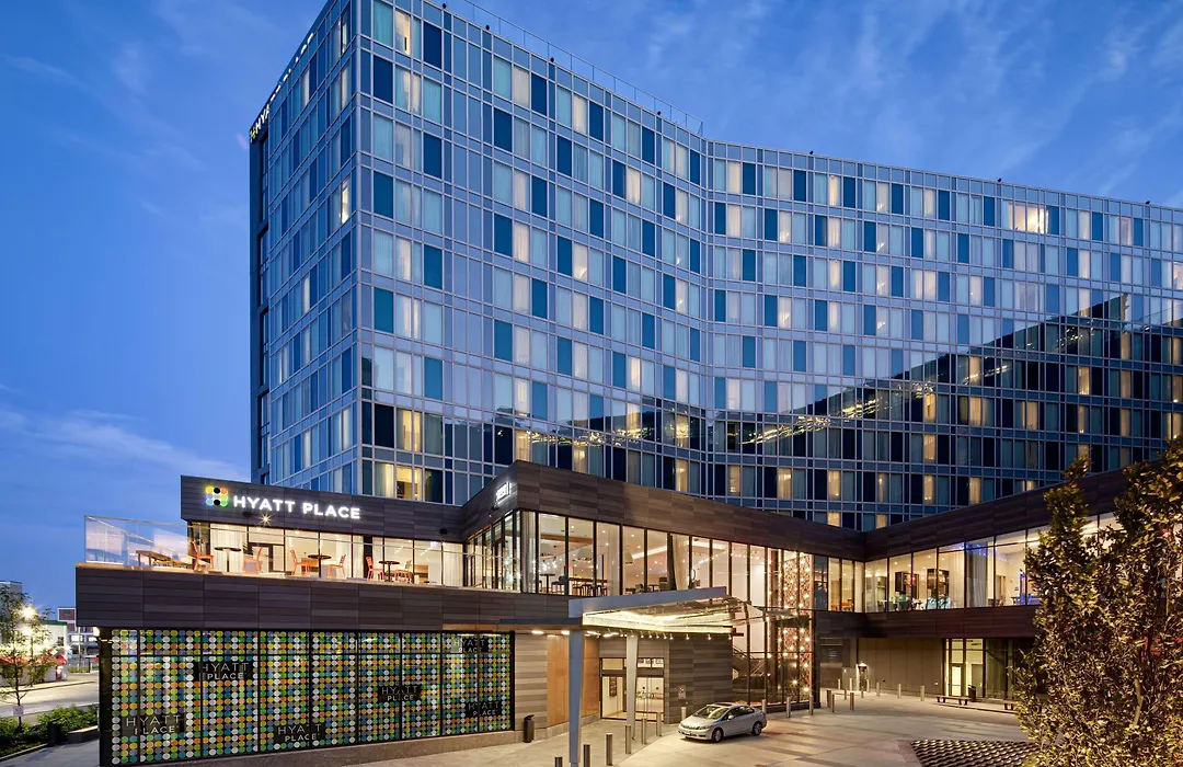 Hyatt Place Boston/Seaport District-1