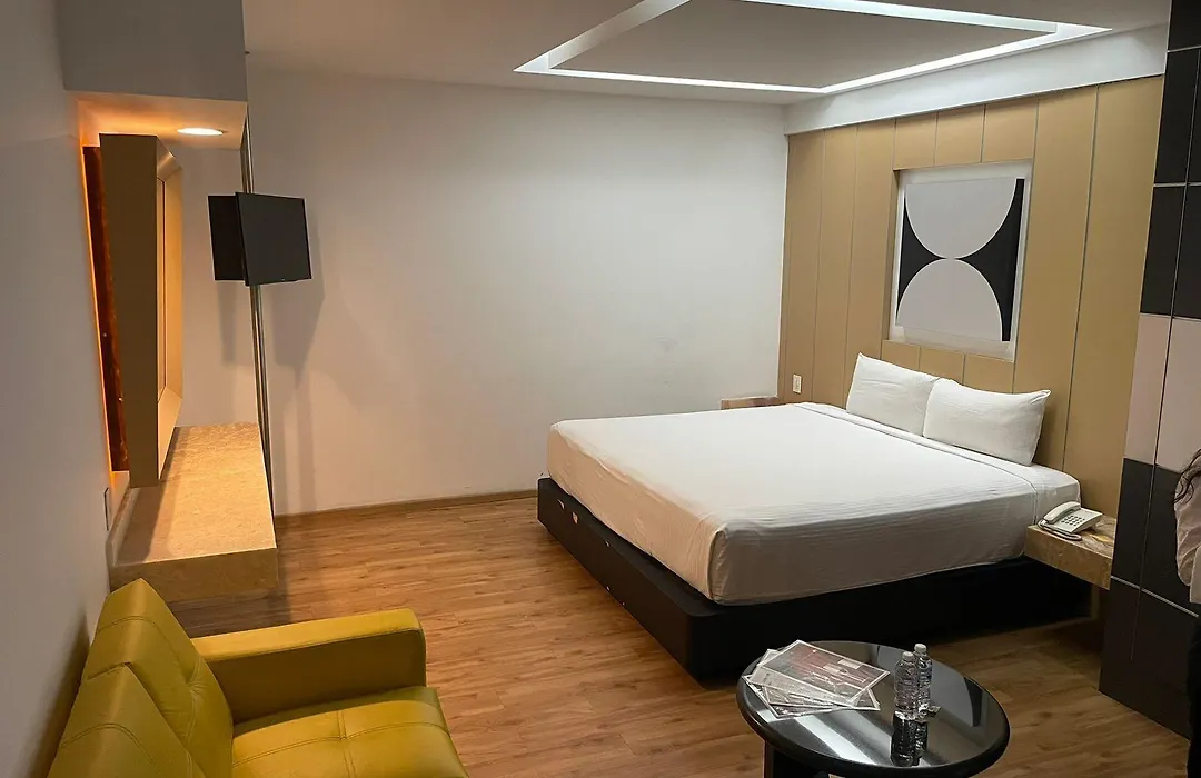 Newport Love Hotel-1