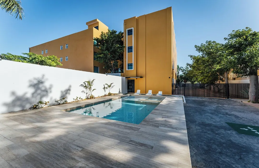 Hotel Mid Project-1