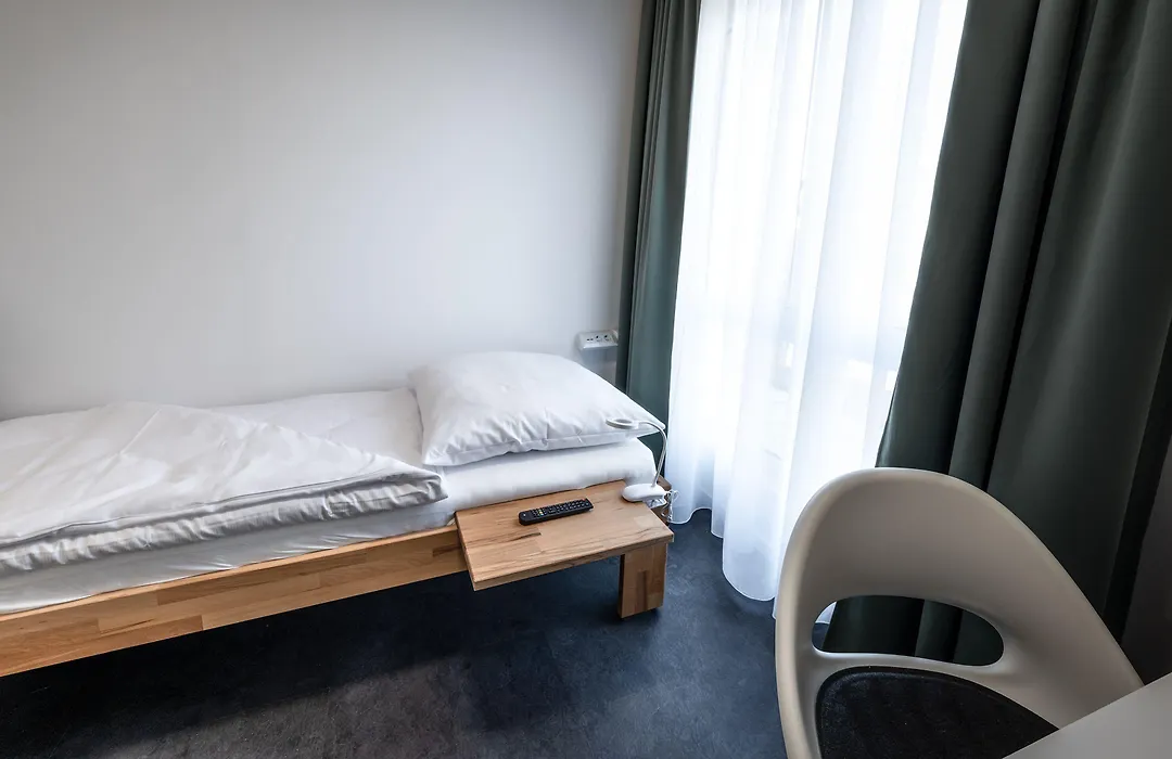 Boardinghouse-Landau-1