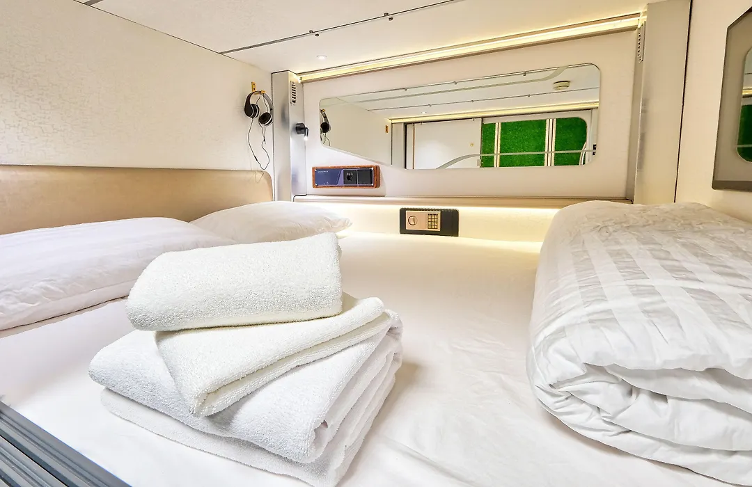 Ljubljana Capsule Hostel-1