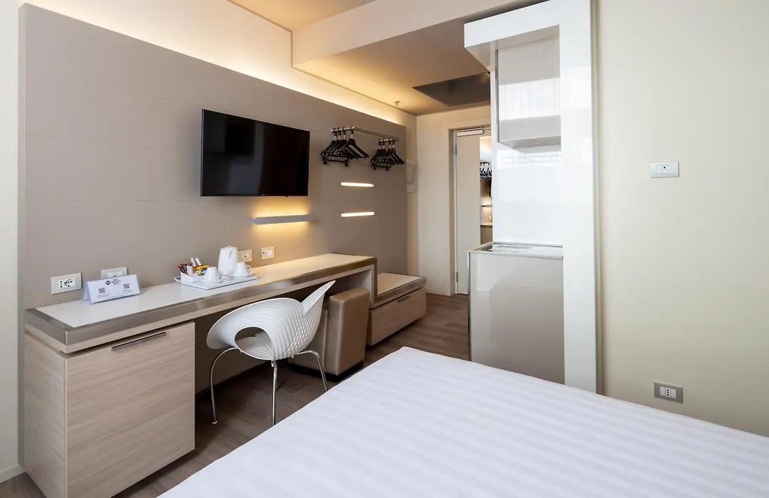 Best Western Plus Net Tower Hotel Padova-1