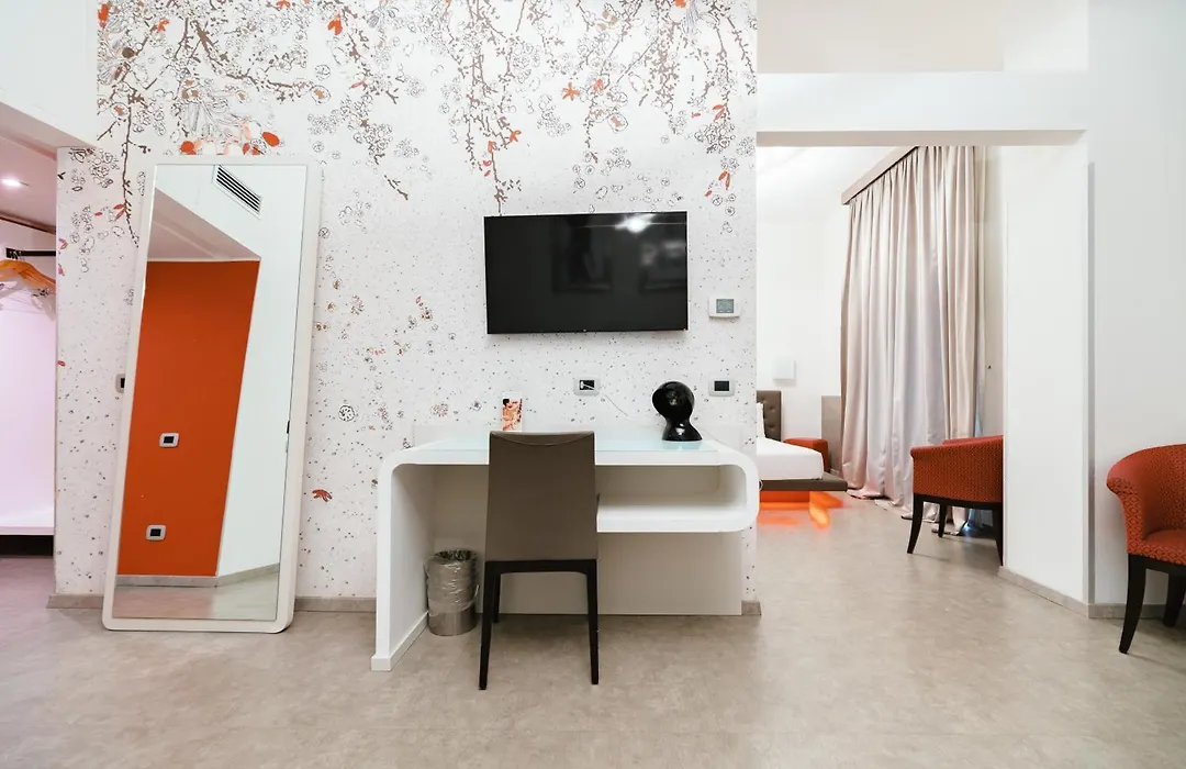 Montenapoleone Suites-1