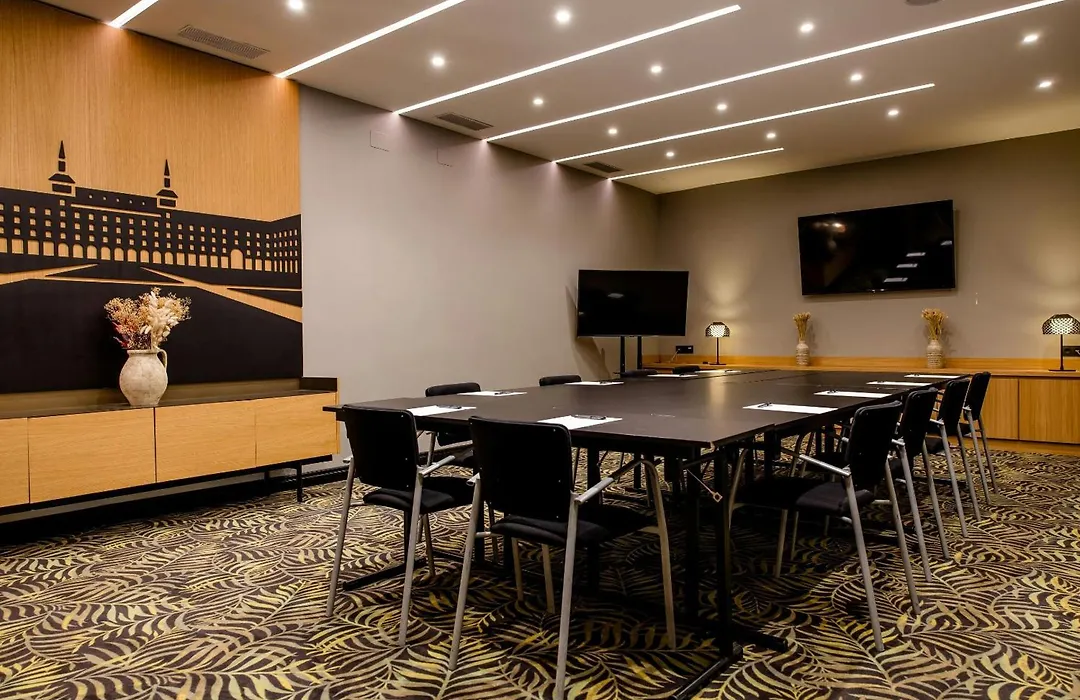 Motel One Madrid-Plaza De Espana-1