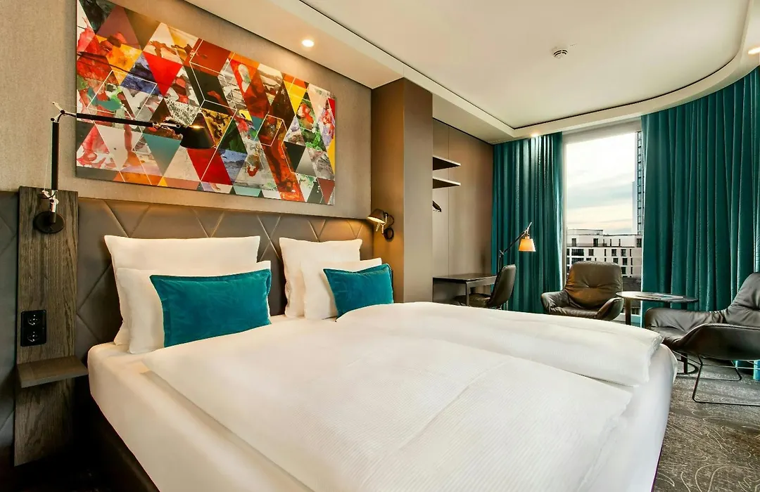 Motel One Frankfurt-Römer-1