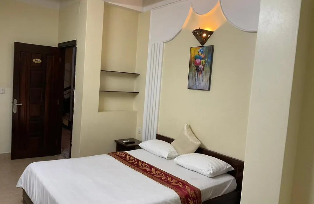 Minh Chau Hotel-1