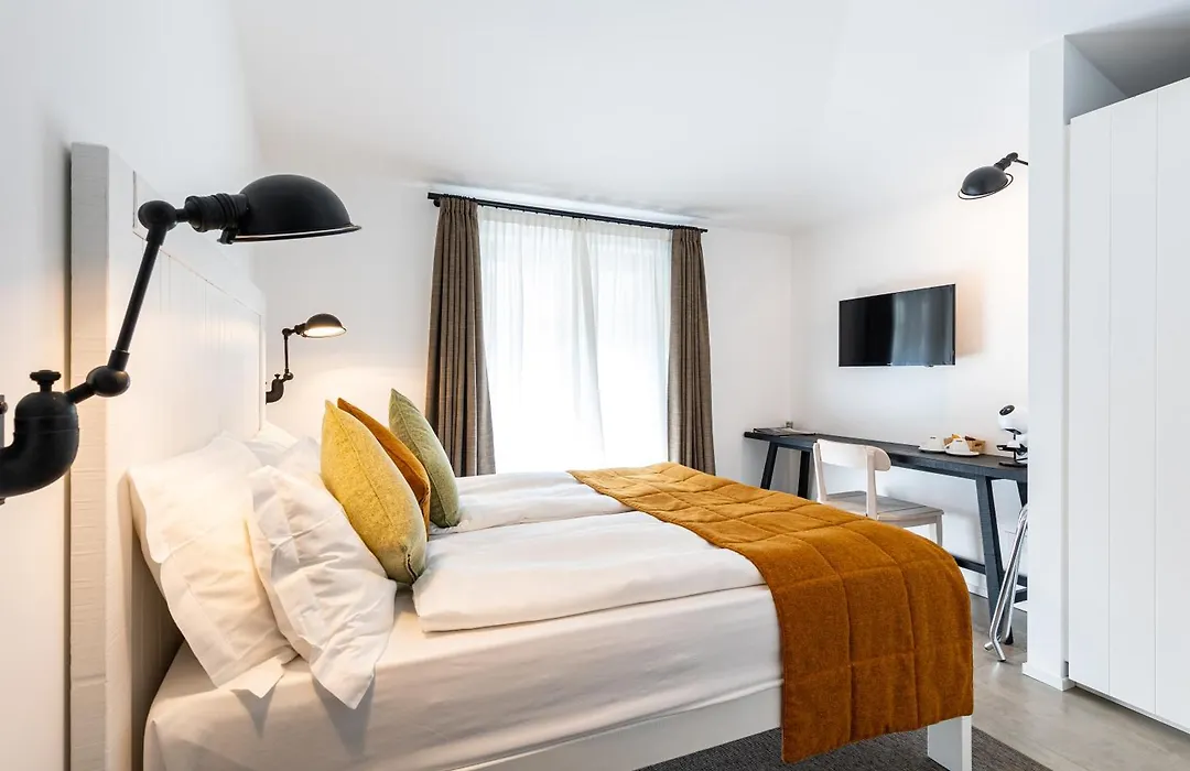 Seta Hotel-1