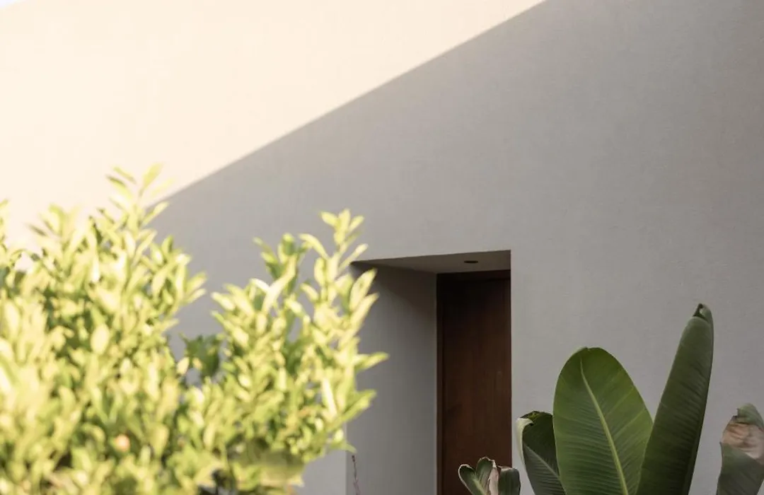 Aku Suites With Private Pools-1