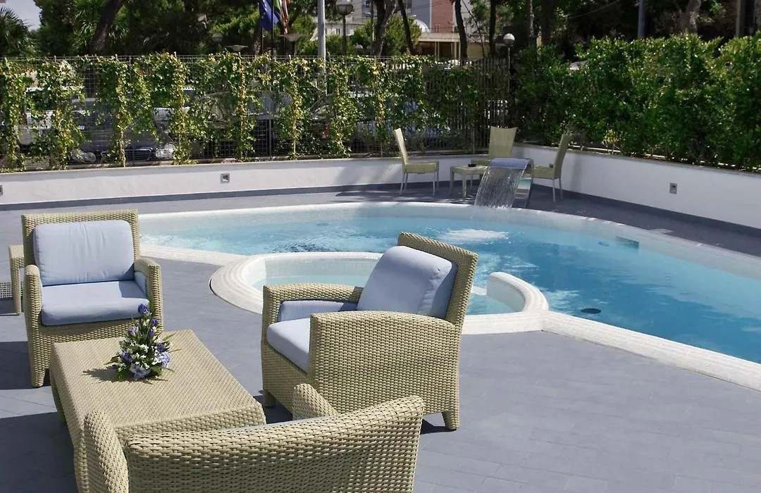 Mercure Rimini Lungomare-1