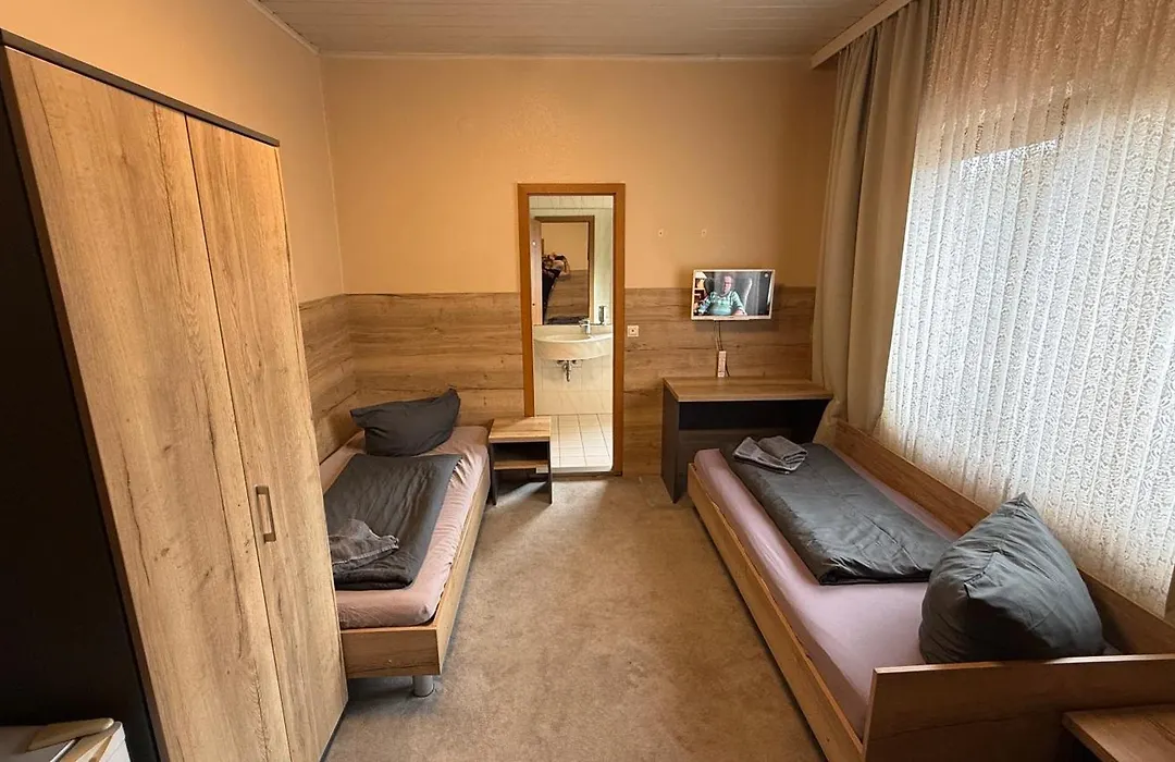 Hotel Pension Pamina-1