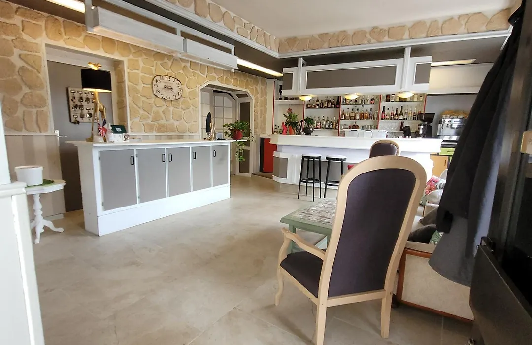 Le Merle Blanc-1