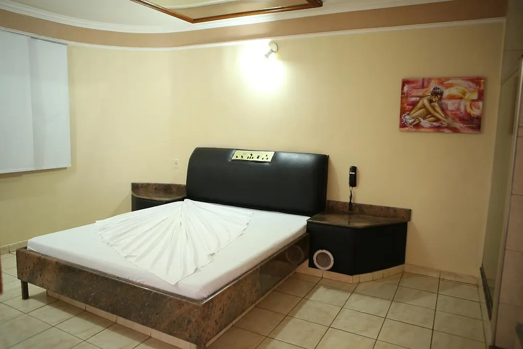 Medieval Motel e Hospedagem-1